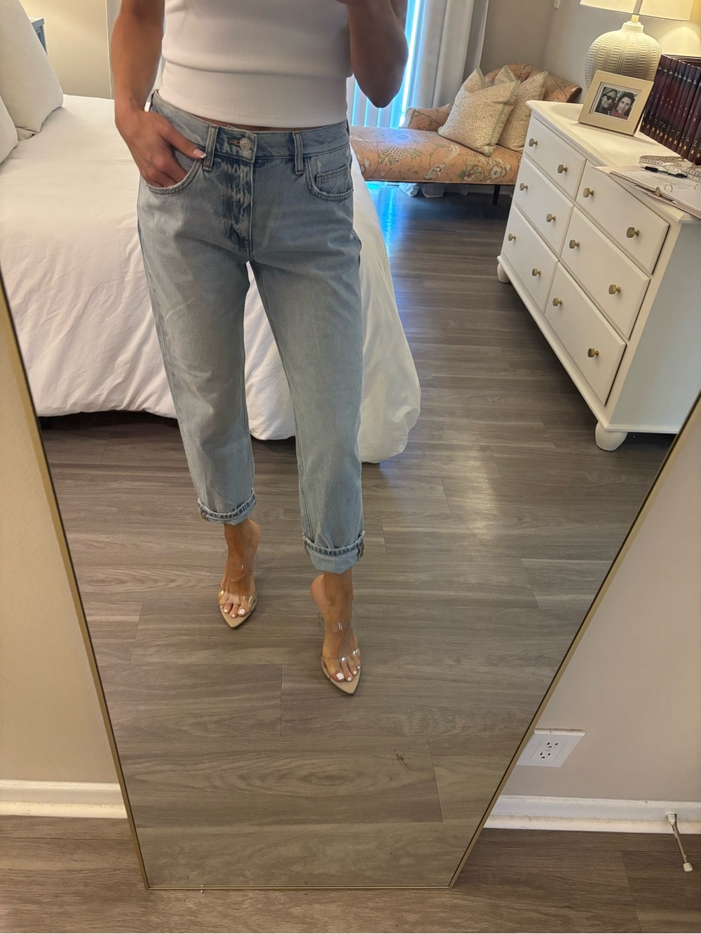 Current/Elliott Relaxed Fit Jeans 👖 Light Wash with Cuff